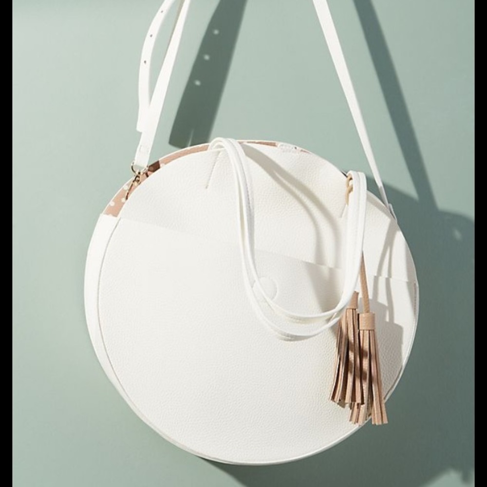 Circle tote